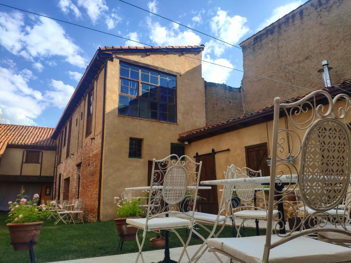 Dormero Albergue Hidalgos Hospital De Orbigo Exterior photo